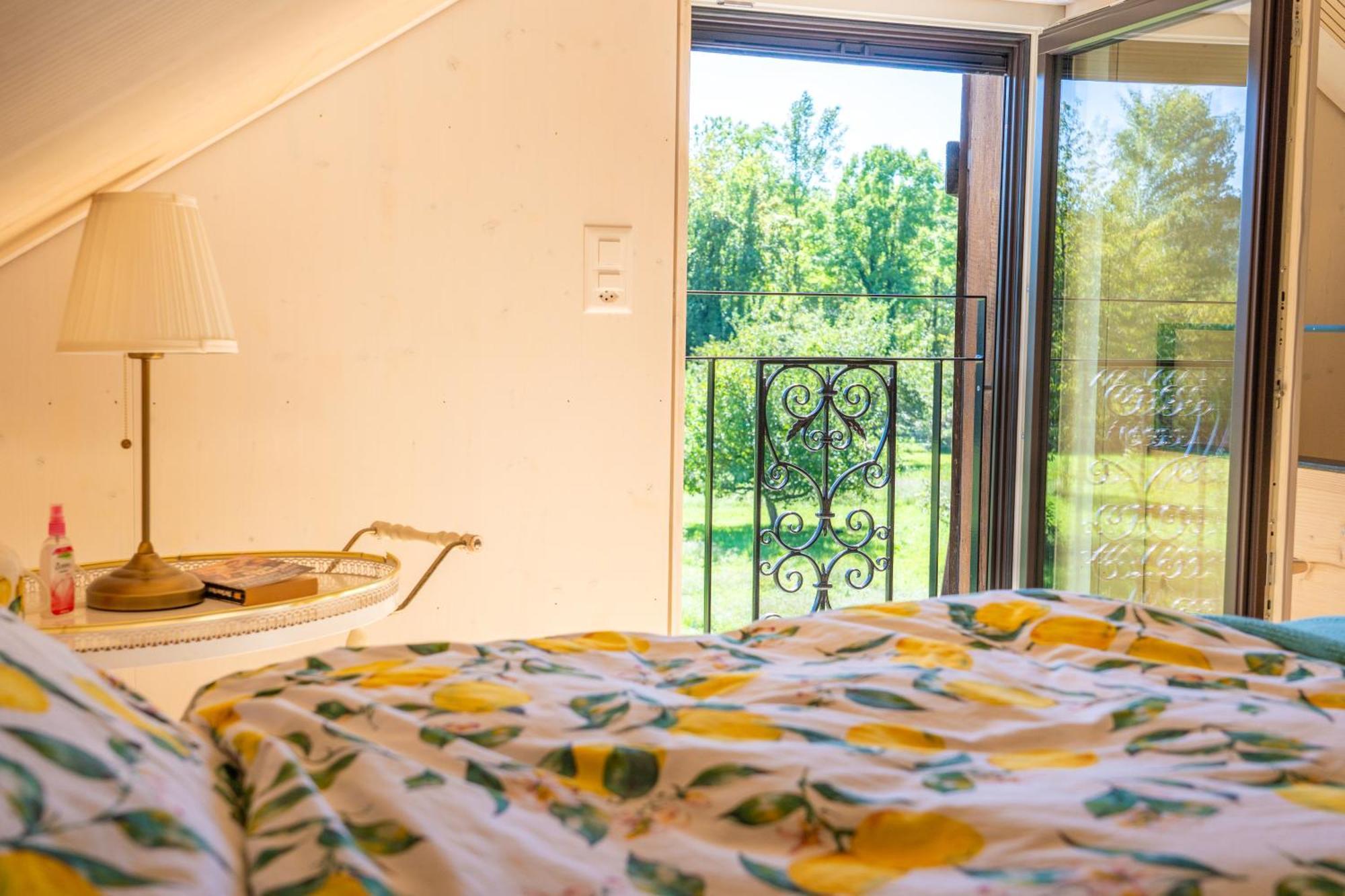 Tiny House Chez Claudine - Relaxen, Workspace, Naehe Thermen, Netflix, Free Parking & Wifi 布鲁格 外观 照片