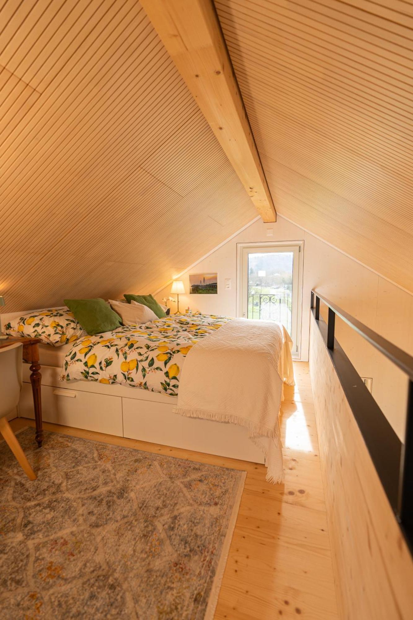 Tiny House Chez Claudine - Relaxen, Workspace, Naehe Thermen, Netflix, Free Parking & Wifi 布鲁格 外观 照片